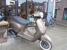 AGM VX50 45km Brom Start en rijdt goed